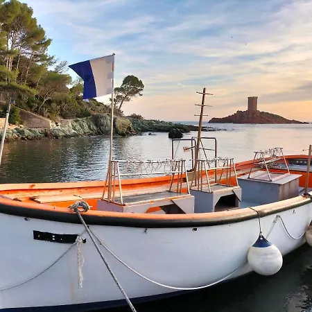 St Raphael Cap Esterel Le Hameau Vue Mer * Drammont